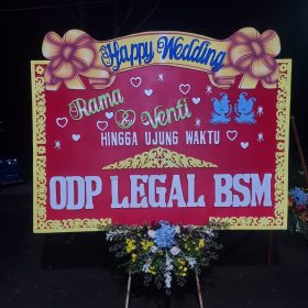 Jual Karangan Bunga Papan Pernikahan/Wedding Kediri Berpengalaman dan Cepat