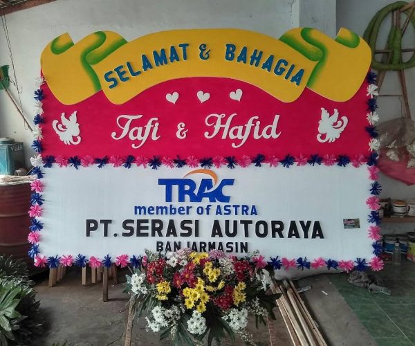 Saran Ketika Pesan Karangan Bunga Papan Pernikahan/Wedding Lumajang yang Bagus