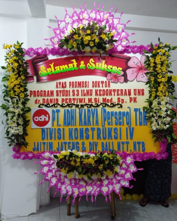 Simak Dulu Kelebihan Karangan Bunga Papan Ucapan Selamat Solo
